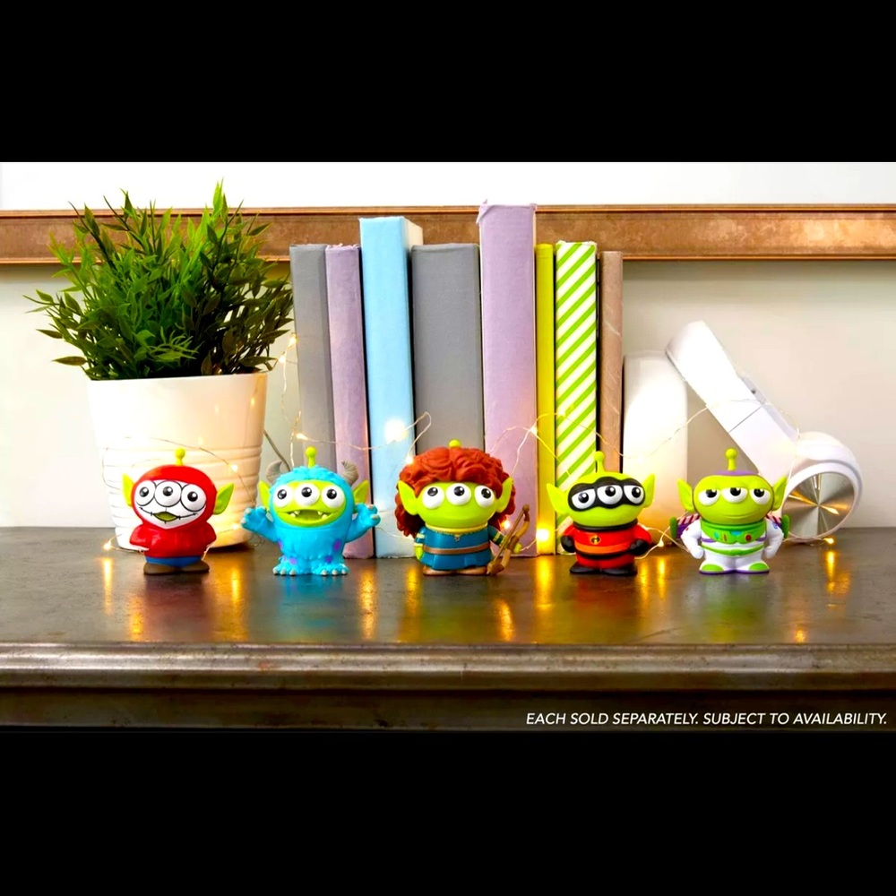 New Disney Pixar Alien Remix Incredibles #5 - Picture 5 of 7